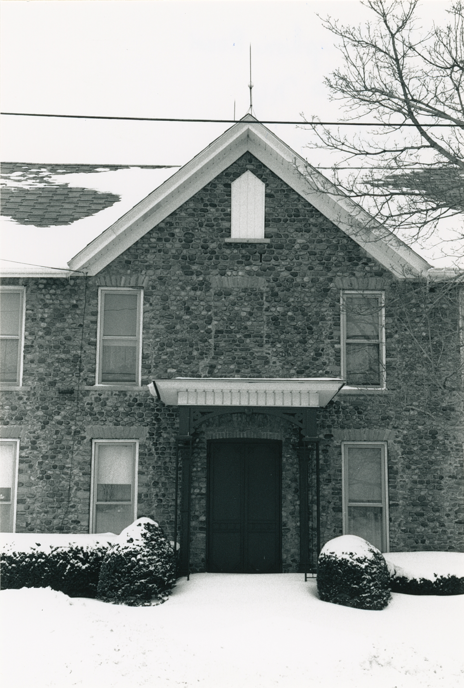 Hen-9 633 Telephone Rd 2